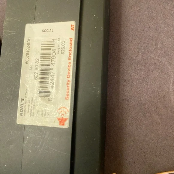 Simply Vera Wang NWT - Rose Gold Station Necklace - Women Jewelry - Picture 7 of 7